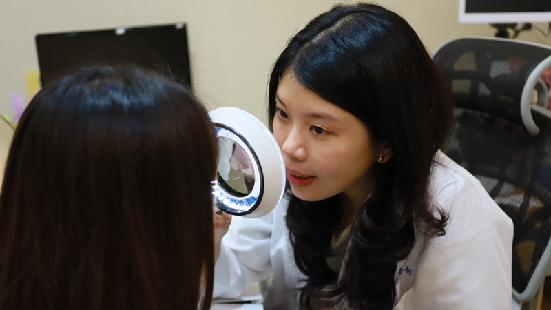 眼周細紋暴露初老!怎麼辦?專業醫師解說