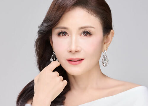 【名人見證】「曲艾玲變好老」？本人親揭真相：讓我顯老的不是年齡，是眼袋！