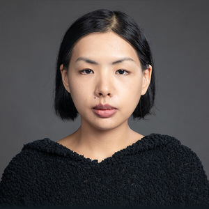 告別武「妝」，煥然一新充滿自信，魅力雙眼