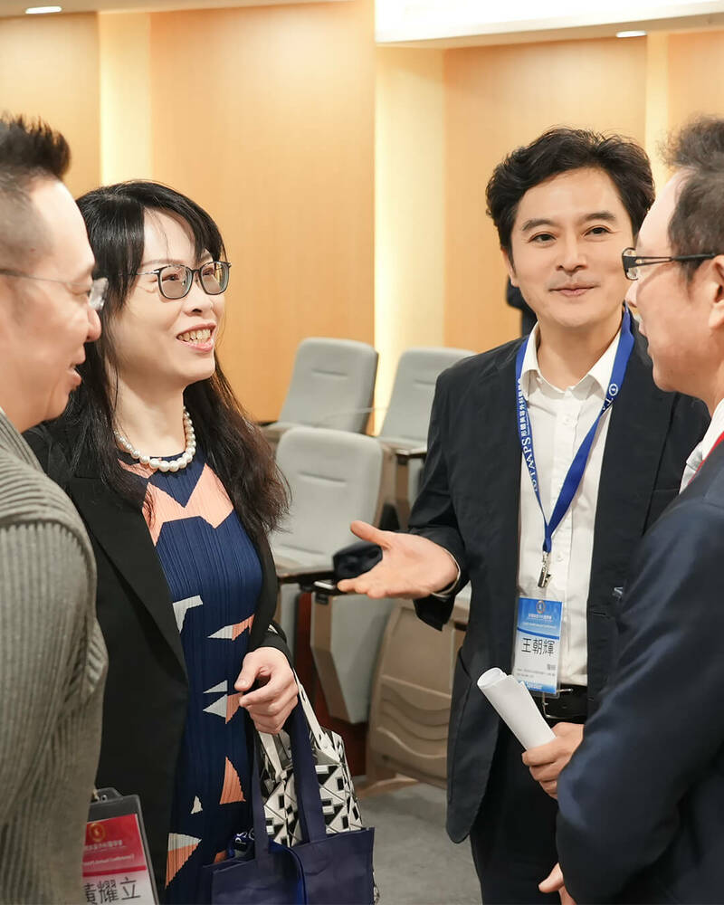 王朝輝醫師受邀出席 2025 TAAPS 年會