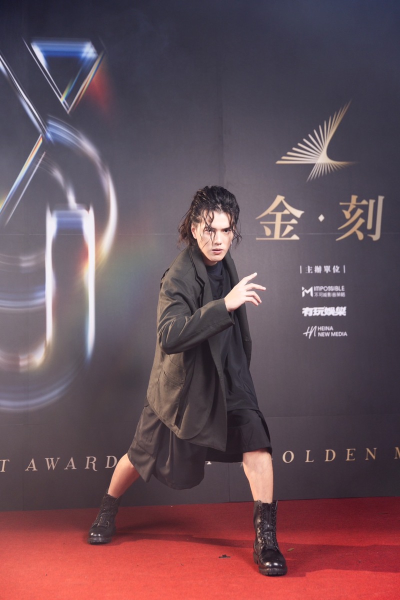 光澤診所雙眼皮術後成果驚人，奇軒說：眼神對了，自信就來了